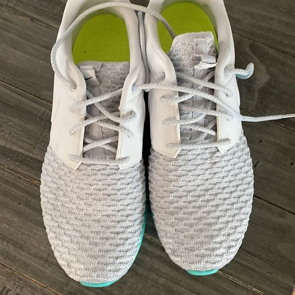 Nike Roshe - Picture 5 of 6